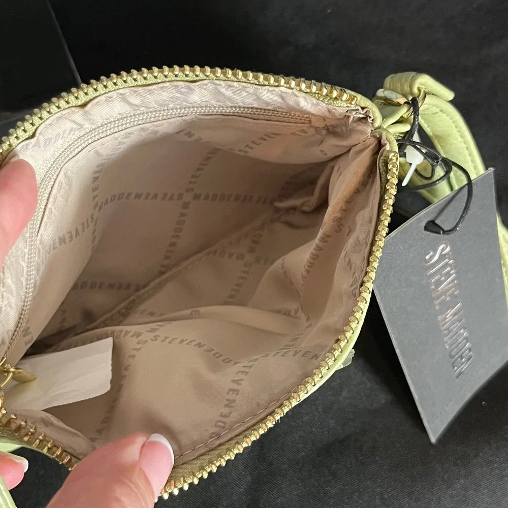 Steve Madden Sage Green Pebble Faux Leather Wristlet Pouch Gold Hardware NWT‎